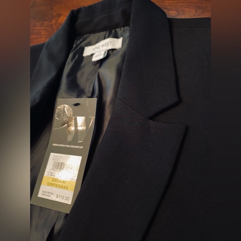 NWT! Nine West open blazer - black jacket, golden tone buttons. Women’s size M - Picture 2 of 13